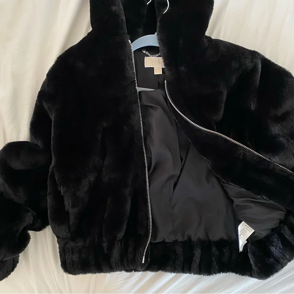 Michael Kors women’s black faux fur jacket size M